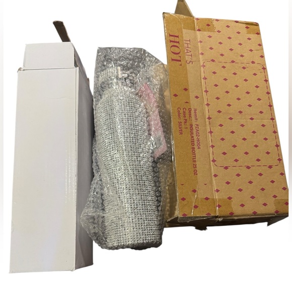 Paris Hilton Bling Water Bottle W/ Lid Removable and Strap Stainless Steel 25 oz - Picture 11 of 15